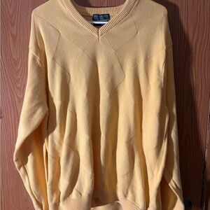 Lyle & Scott Men's V-neck Sweater Size XL Yellow Diamond Pattern Cotton Pullover